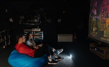 Mini projektory LED do domu i pracy – czy zastąpią klasyczny telewizor i biurowy rzutnik